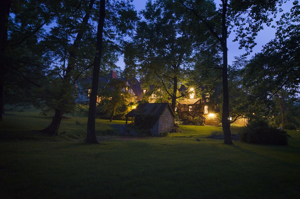Hillbrook Inn - photo 98