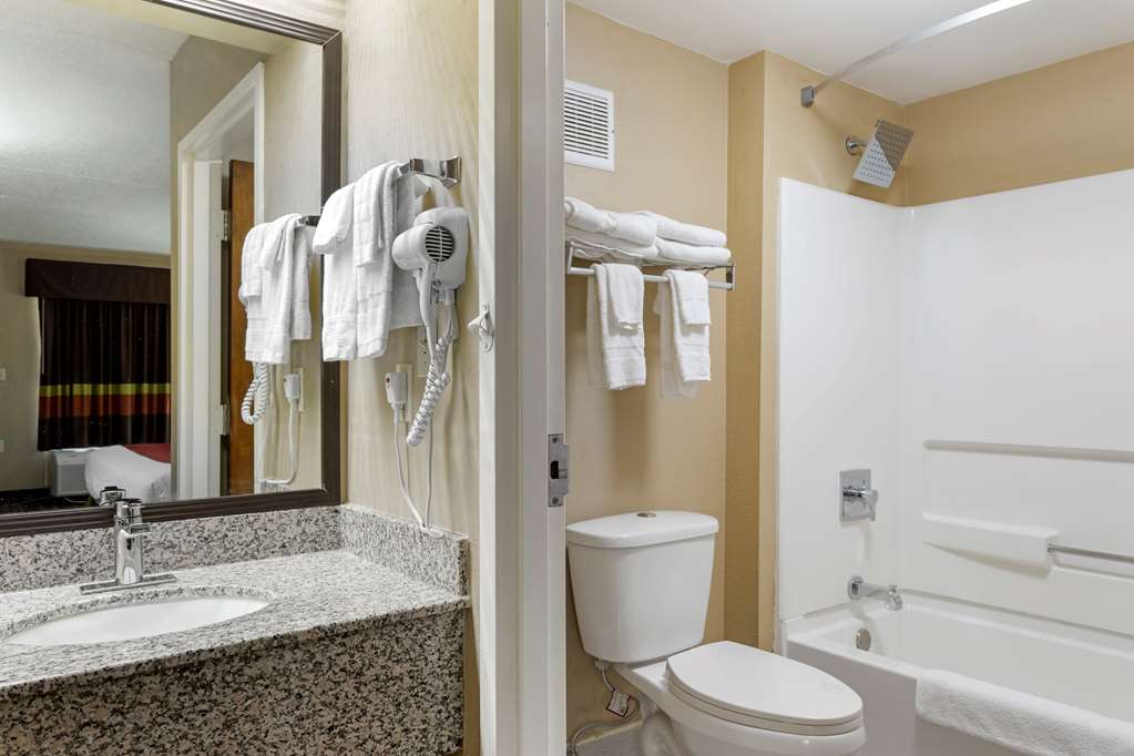 SureStay Hotel by Best Western Lenoir City - photo 28