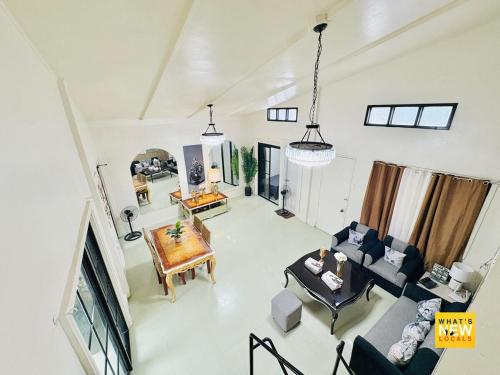 Upper East Inn Bacolod in Bacolod, Philippines