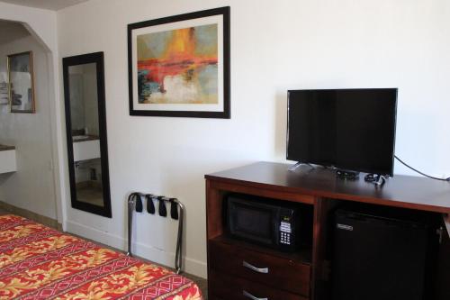Flagstaff Motel - photo 25