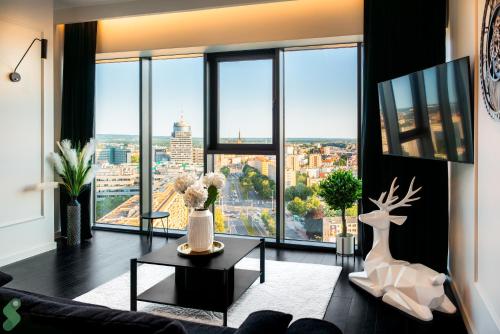 HANZA Black & White 17th floor SPA & Pool Parking by Stayly — 4-Star Luxury Hotel in Szczecin, Poland