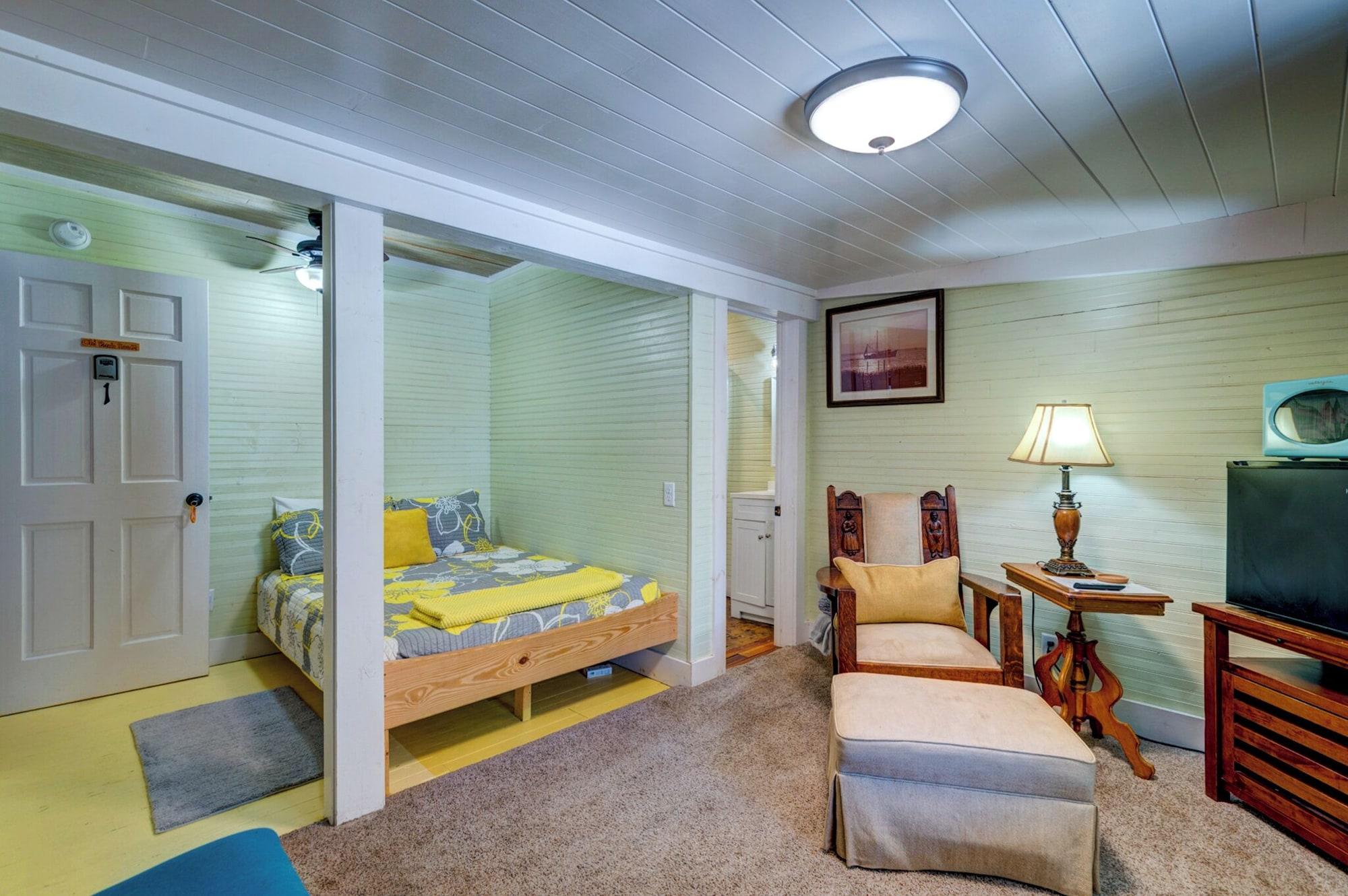 Riverside Inn and Cottages - photo 8
