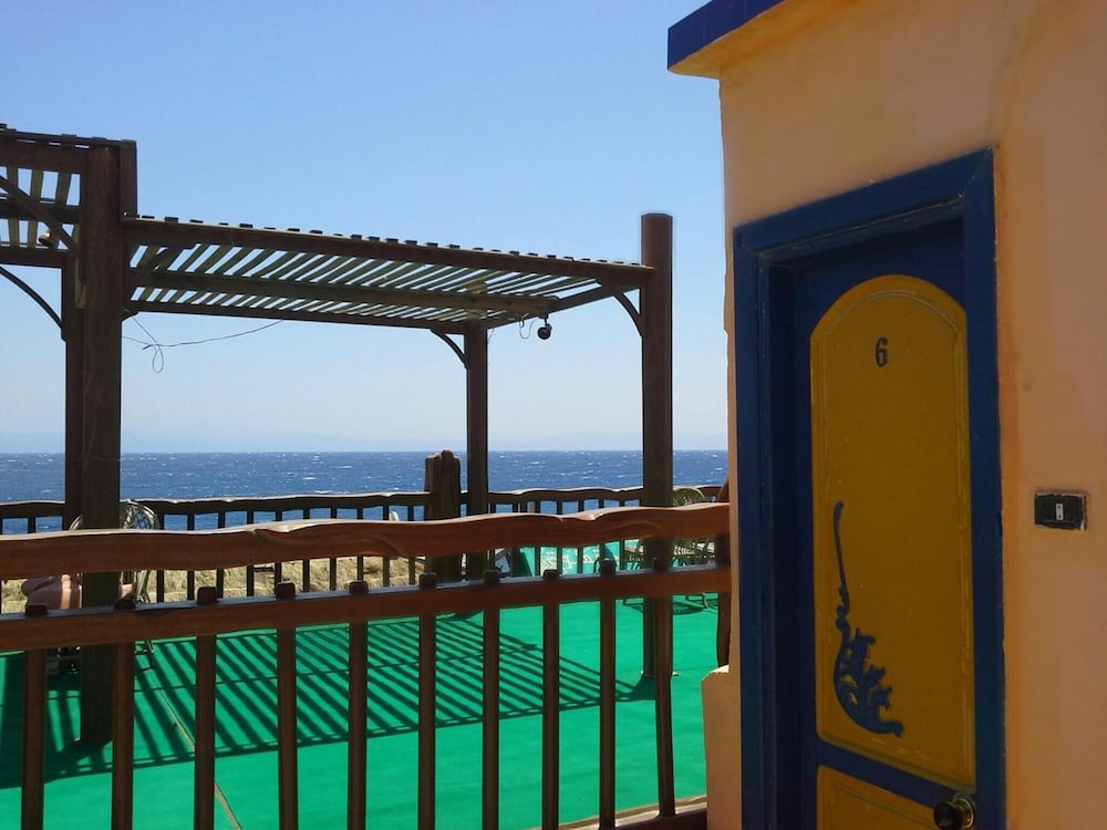 Neptune Hotel - carbon neutral hotel in Dahab