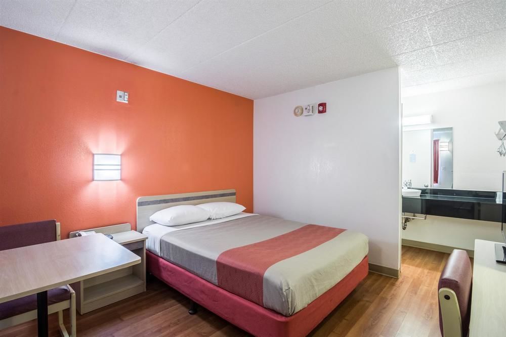 Motel 6 Chicago Southwest Aurora - photo 8