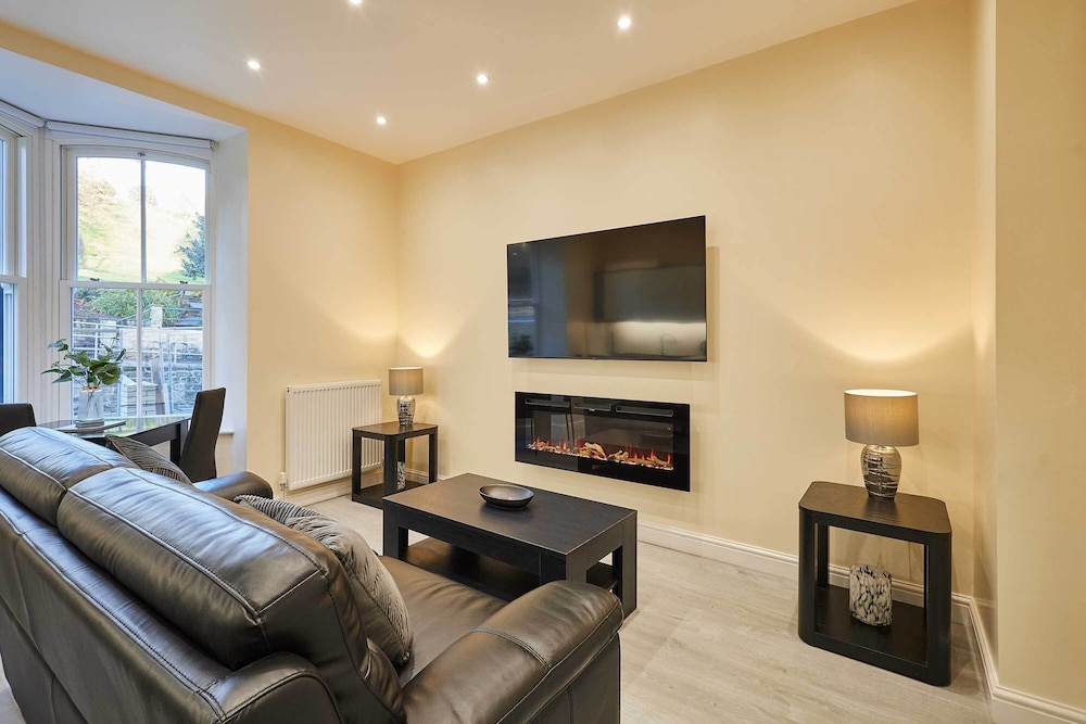 Host Stay Ross View Ground Floor Apartment