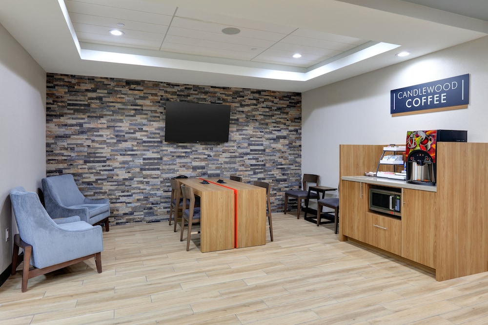 Candlewood Suites DFW West Hurst by IHG - photo 36