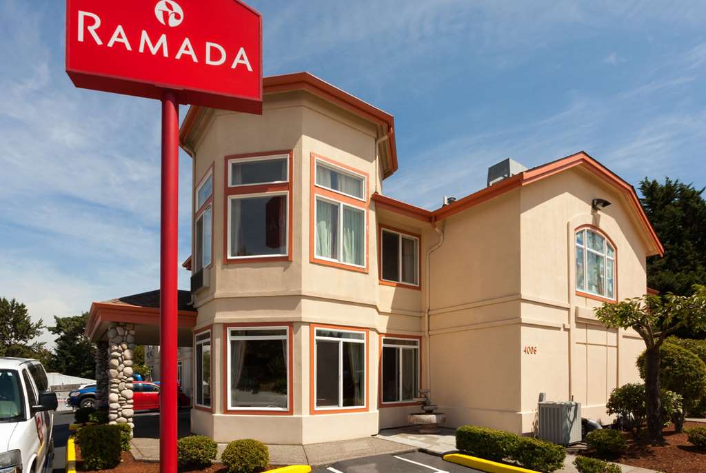 Ramada By Wyndham Seatac Airport North — Tukwila