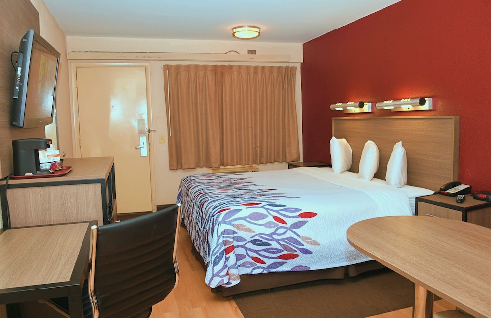 Red Roof Inn Richmond South - photo 7
