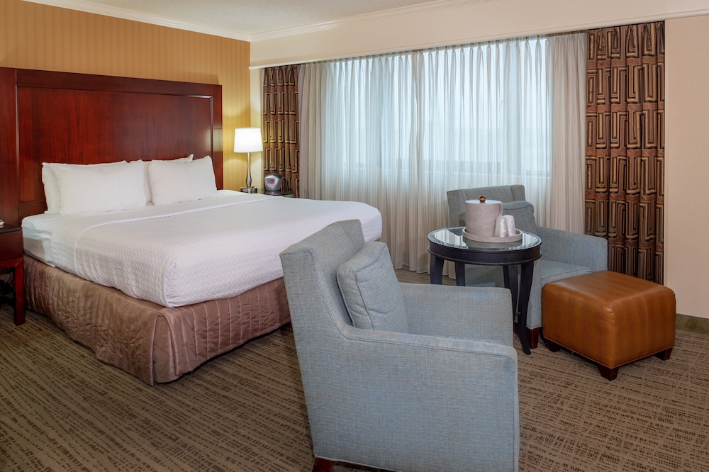Crowne Plaza St. Louis Airport by IHG - photo 50