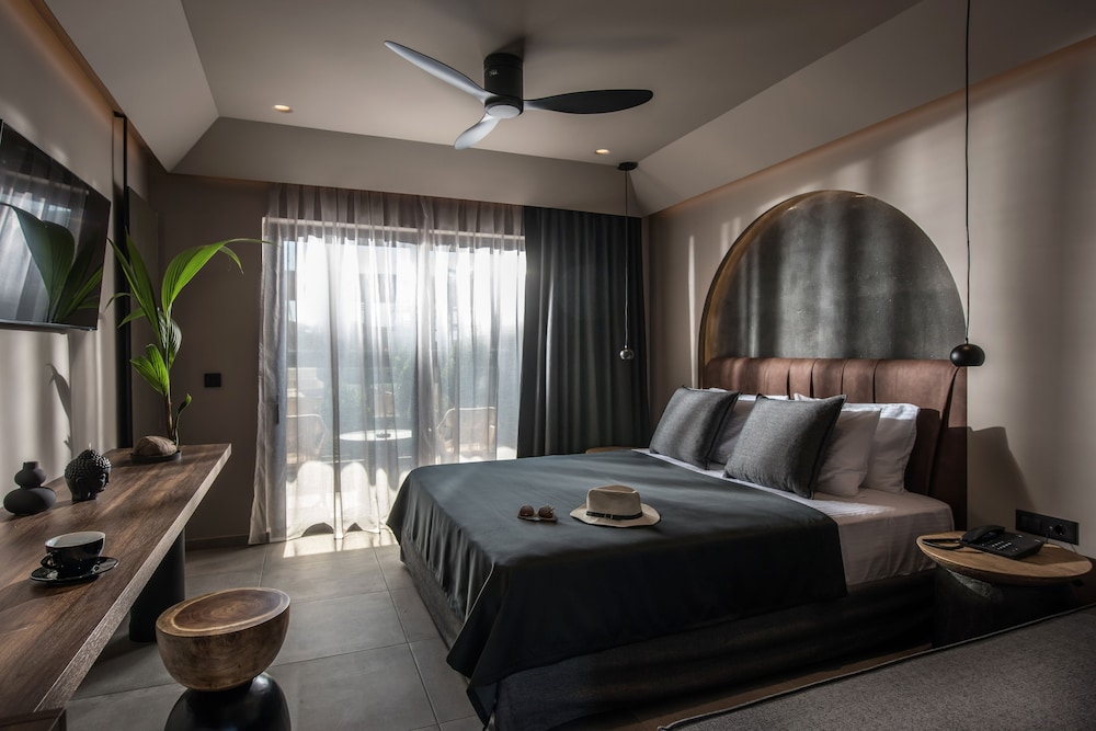 Oasis Hotel - carbon neutral hotel in Gazi