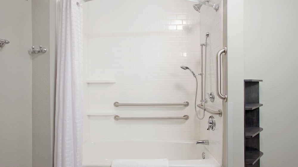Candlewood Suites Kearney by IHG - photo 19