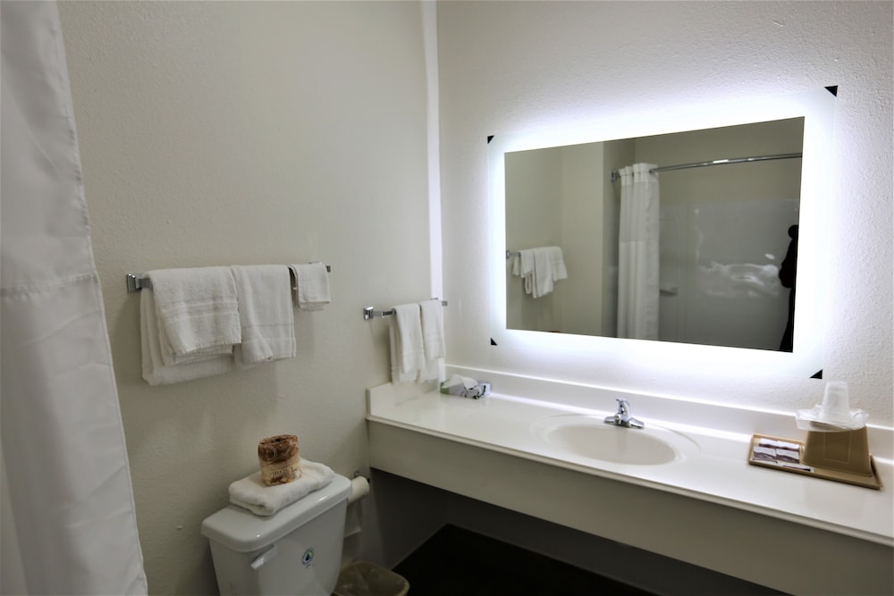 Hotel O Executive Inn & Suites Cuero Hwy 87 - photo 12