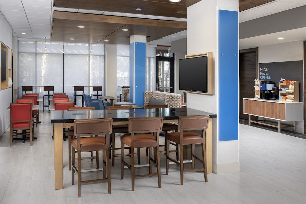 Holiday Inn Express Atlanta SW Newnan by IHG - photo 30