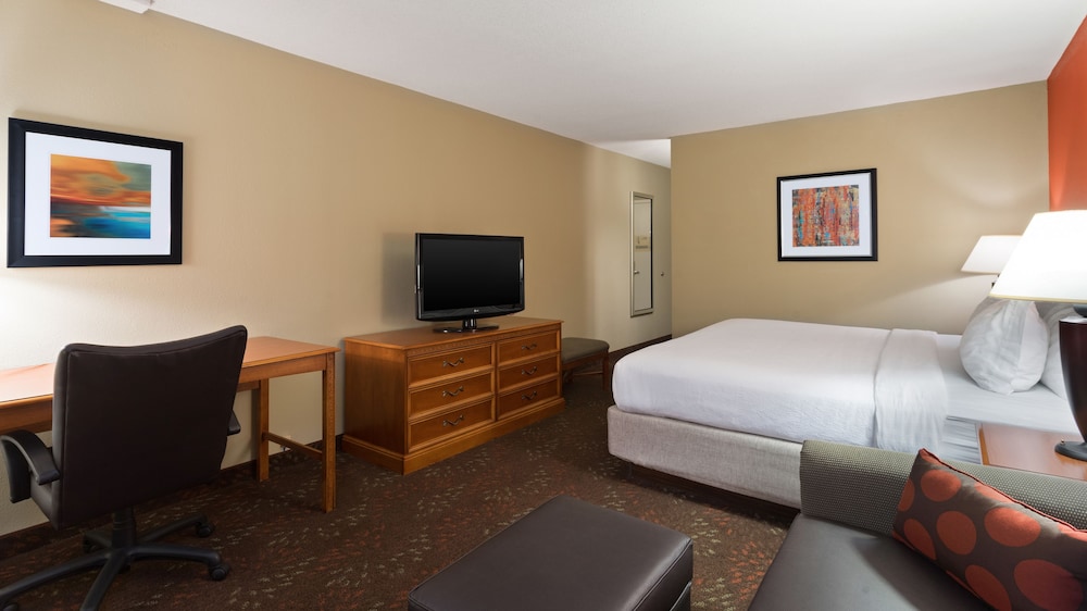 Holiday Inn Cincinnati Riverfront an IHG Hotel - photo 4