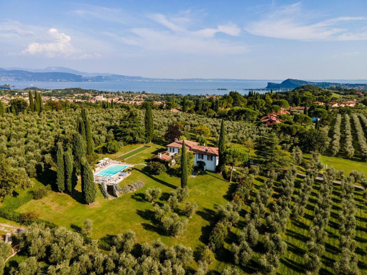 Poderi la Rocchetta Countryside Estate on the Hills of Lake Garda — hotel in San Felice Del Benaco