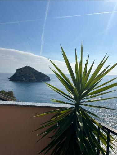 Casa Isola — 4-Star Luxury Hotel in Bergeggi, Italy