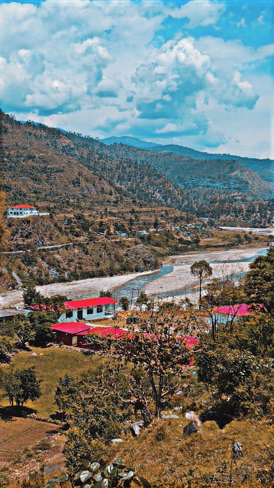 Divyam Resort — Barkot
