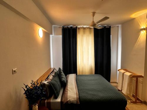 Lilys by Dhalhey's - last minute hotel in Unknown City