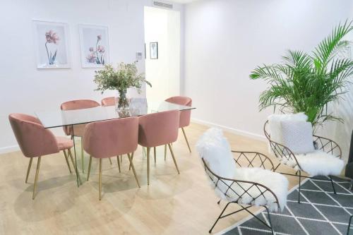 Paz Velvet Espectacular Piso en Calle La Paz — 4-Star Luxury Hotel in Valencia, Spain
