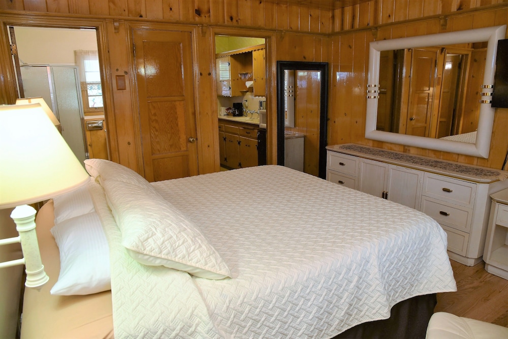 Kern Lodge Kernville - photo 34