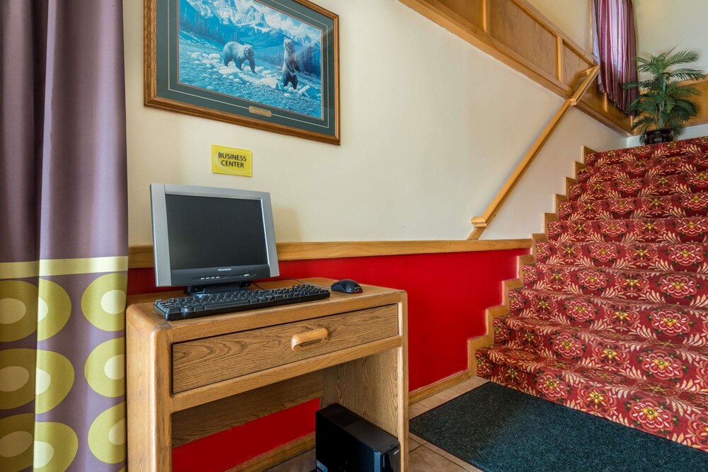 Super 8 by Wyndham Sheridan - photo 15