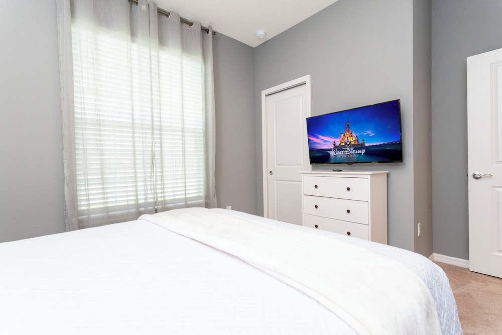 Marvelous 5Bd w Pool Close to Disney Windsor Island Resort 637 Davenport - photo 12