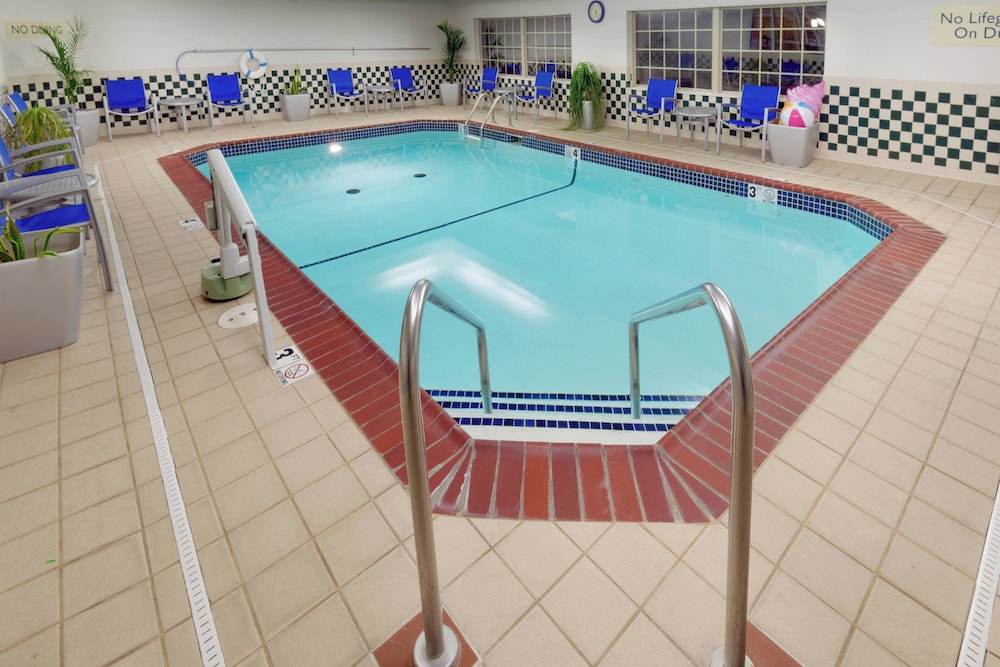 TownePlace Suites Marriott Joplin - photo 18