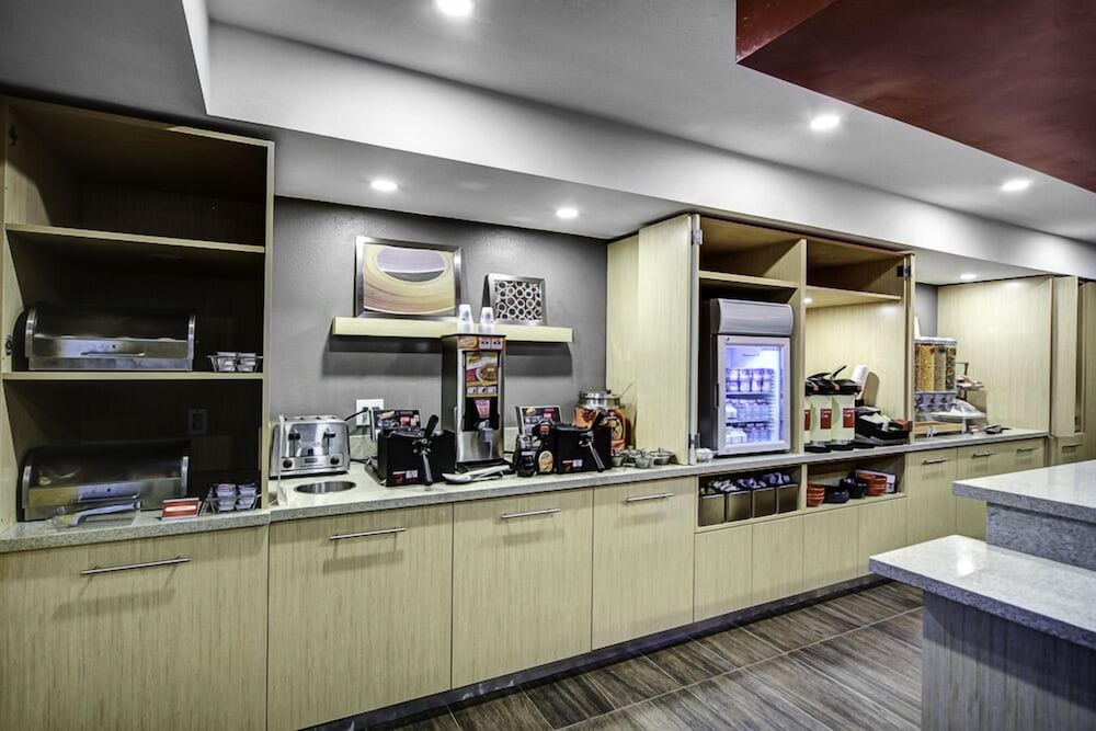 TownePlace Suites by Marriott Fresno - photo 16