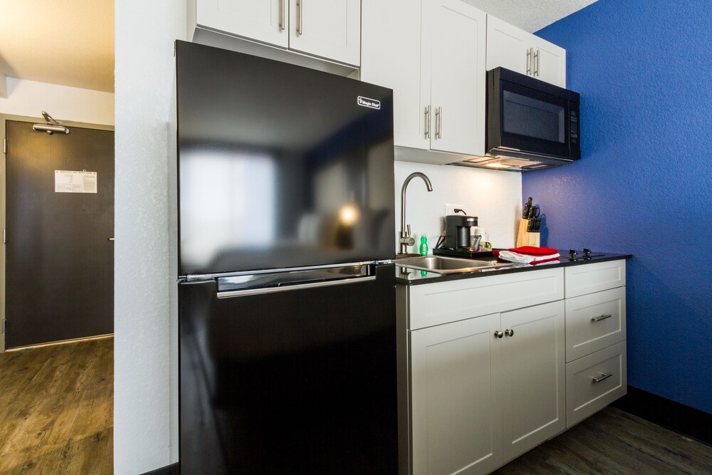Best Western Plus Executive Residency Denver Central Park Hotel - photo 18