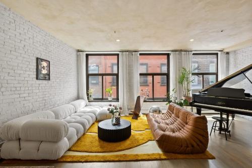 Tribeca Loft Vanderbilt by RoveTravel — 4-Star Luxury Hotel in New York City, United States