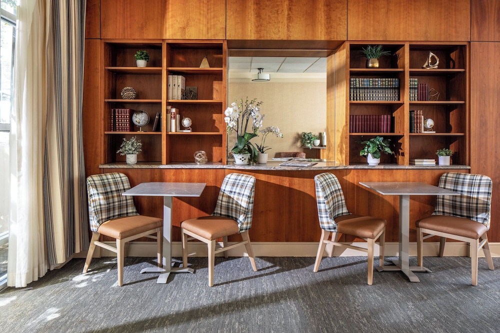 Park Lane Suites and Inn - photo 5