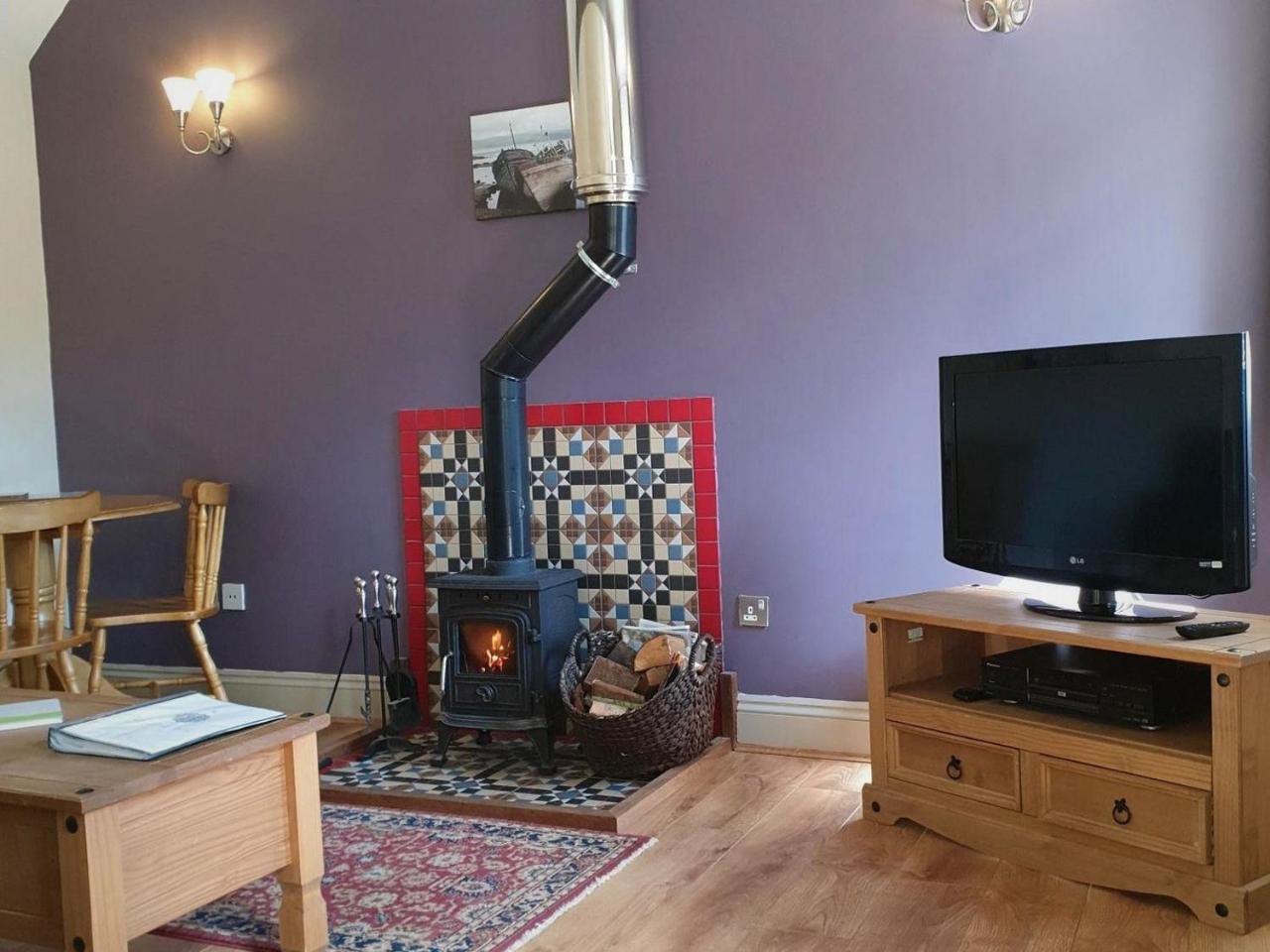 Stables Cottage — 4-Star Luxury Hotel in Kingston Upon Hull, United Kingdom