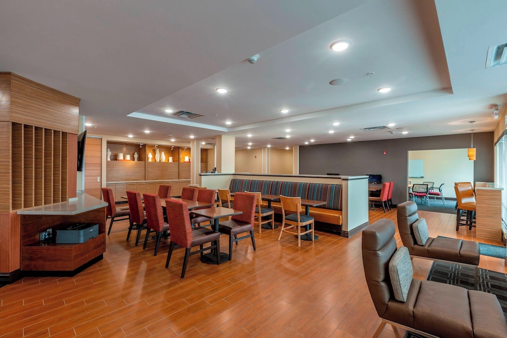 TownePlace Suites by Marriott Lexington Keeneland Airport - photo 22