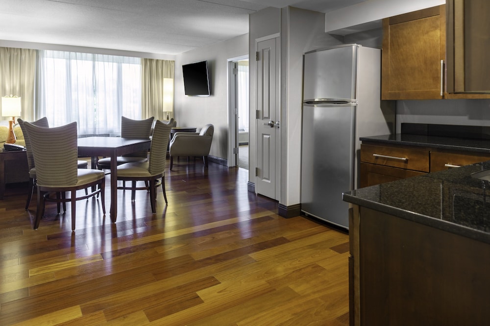 Crowne Plaza Boston Woburn by IHG - photo 12