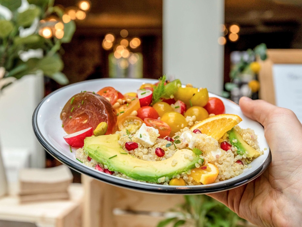 מזון ומשקאות