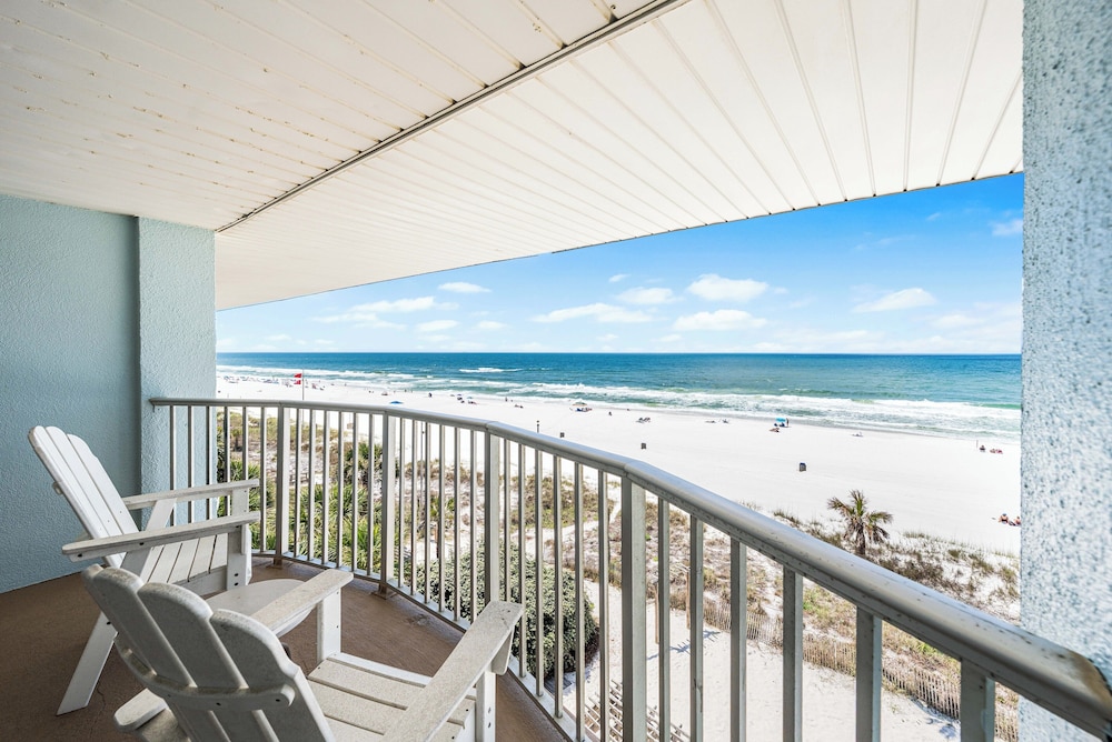 Boardwalk Beach Hotel - photo 119