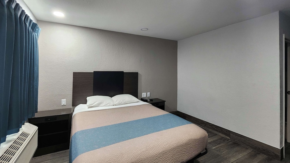 Motel 6 Galveston TX - photo 14