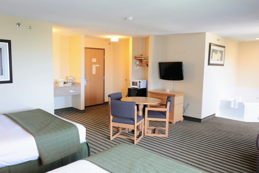 American Inn and Suites - photo 10