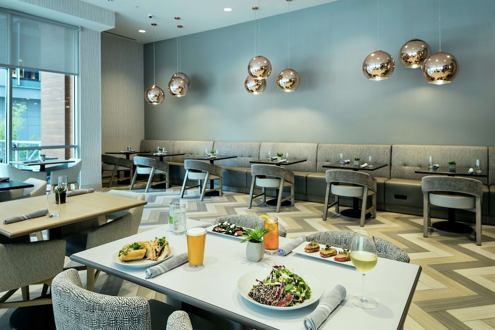 Hilton Garden Inn Seattle Bellevue Downtown WA - photo 50