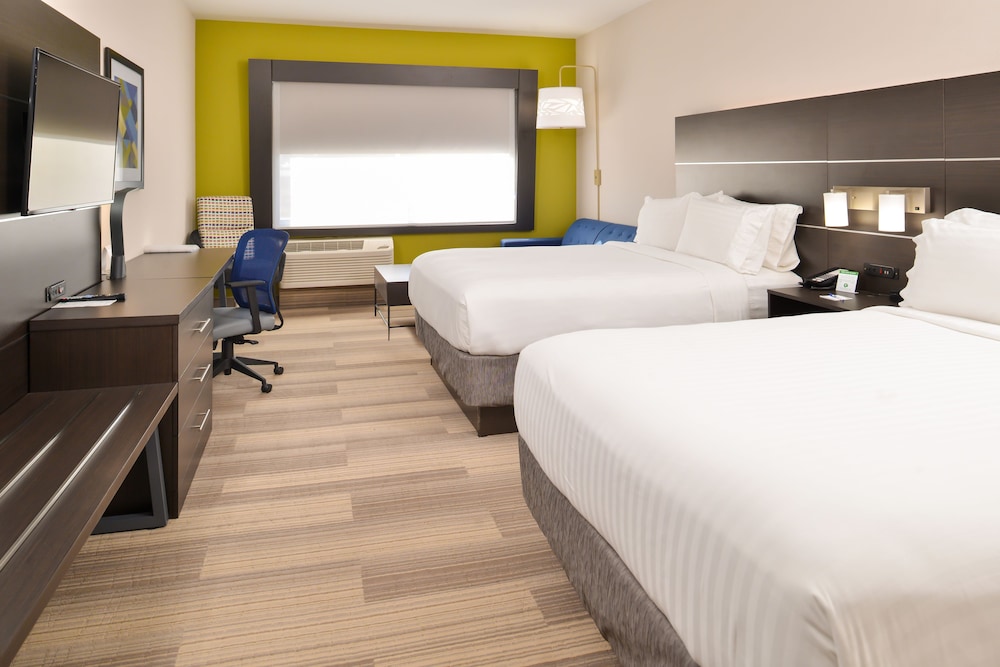 Holiday Inn Express & Suites Kansas City Lee's Summit by IHG - photo 10