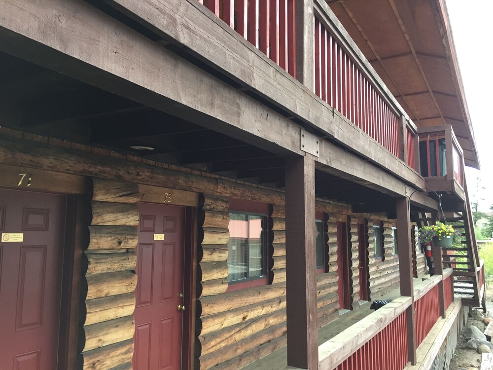The Rustic Inn - photo 20
