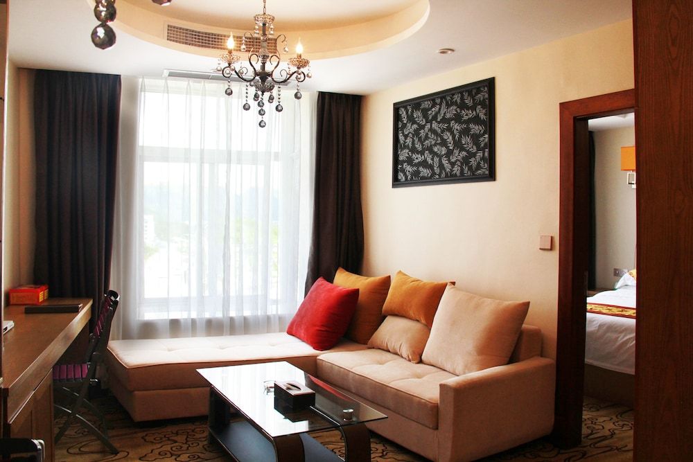 HuangGuoShuYuQuanHotel — hotel in Anshun