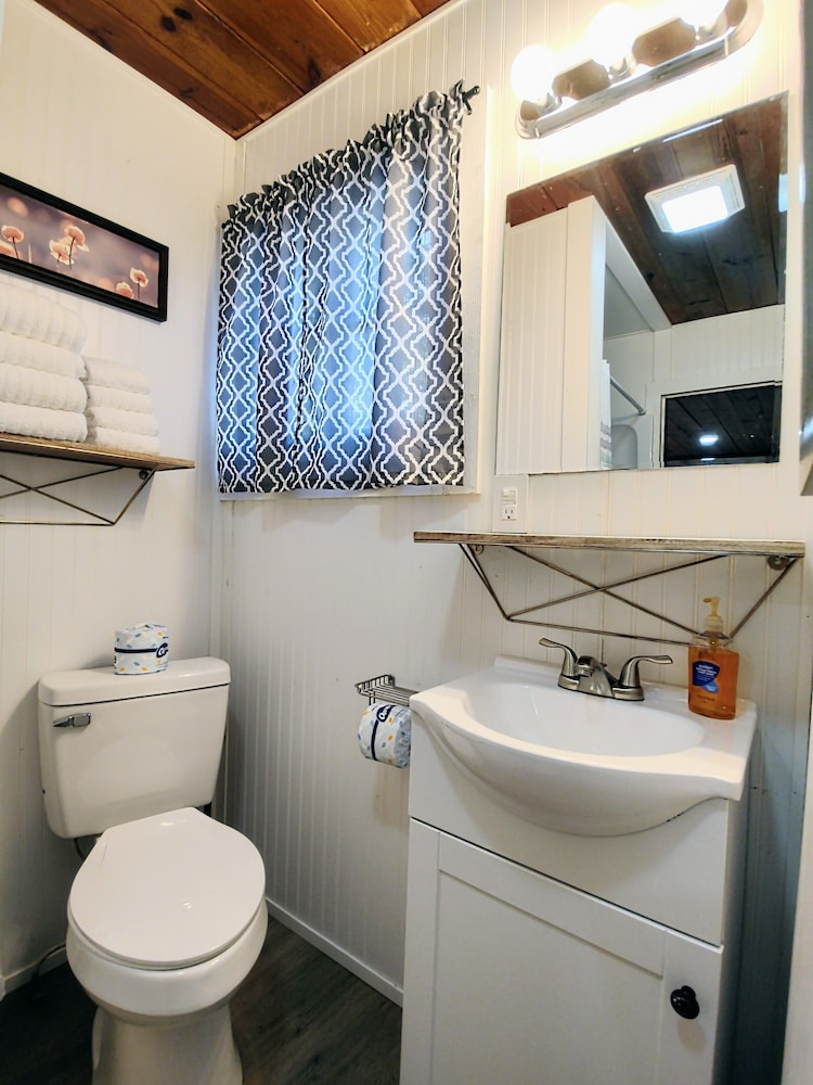 Edgewater Resort Cottage #1 - photo 155
