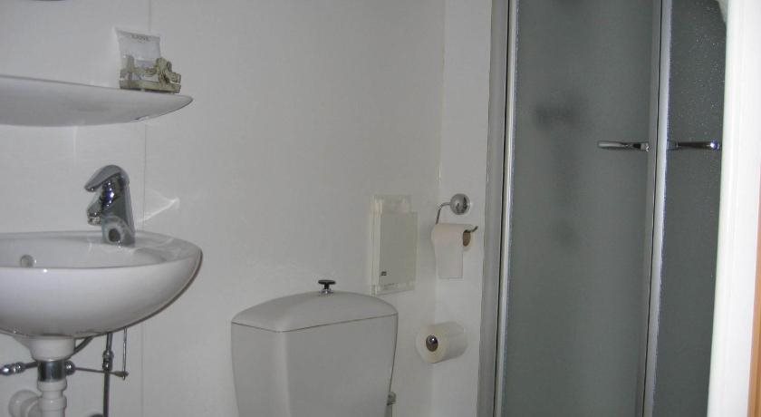 Hotel Montana — hotel in De Panne