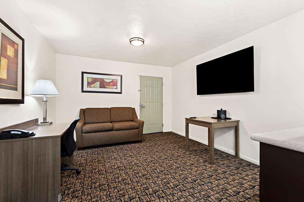 Best Western El Centro Inn - photo 22