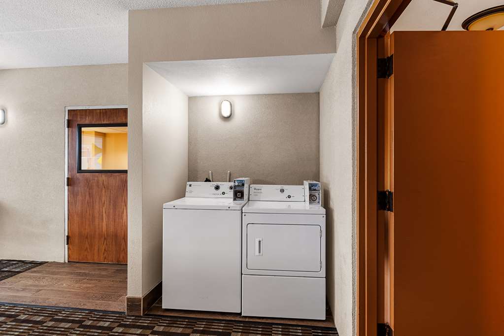 Best Western Bridgeview Hotel - photo 10