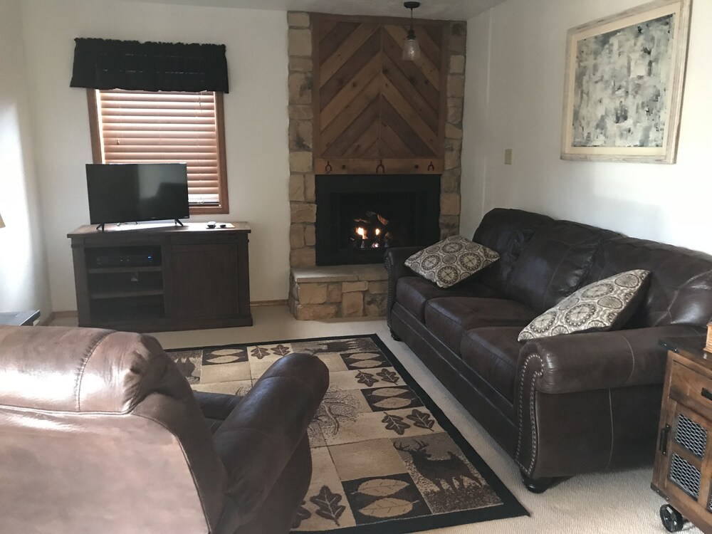Cozy Angel Fire Condo Half Mi to Resort - photo 19