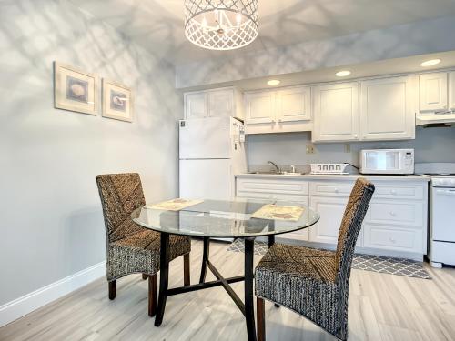 MC315 Mariner's Cove by RedAwning - photo 11