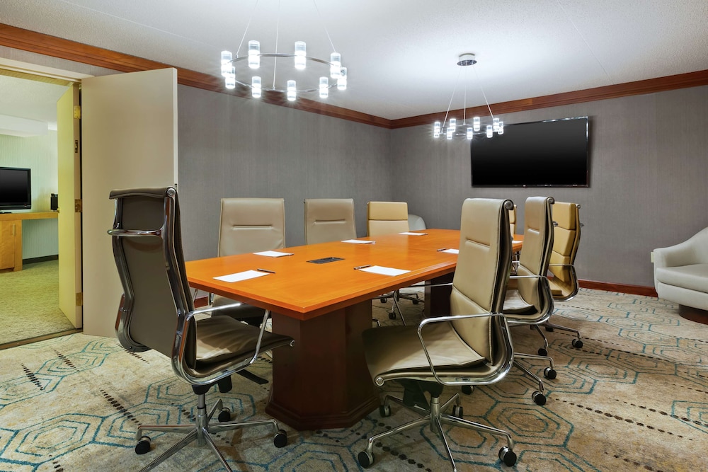Hotel Auburn Hills - photo 29