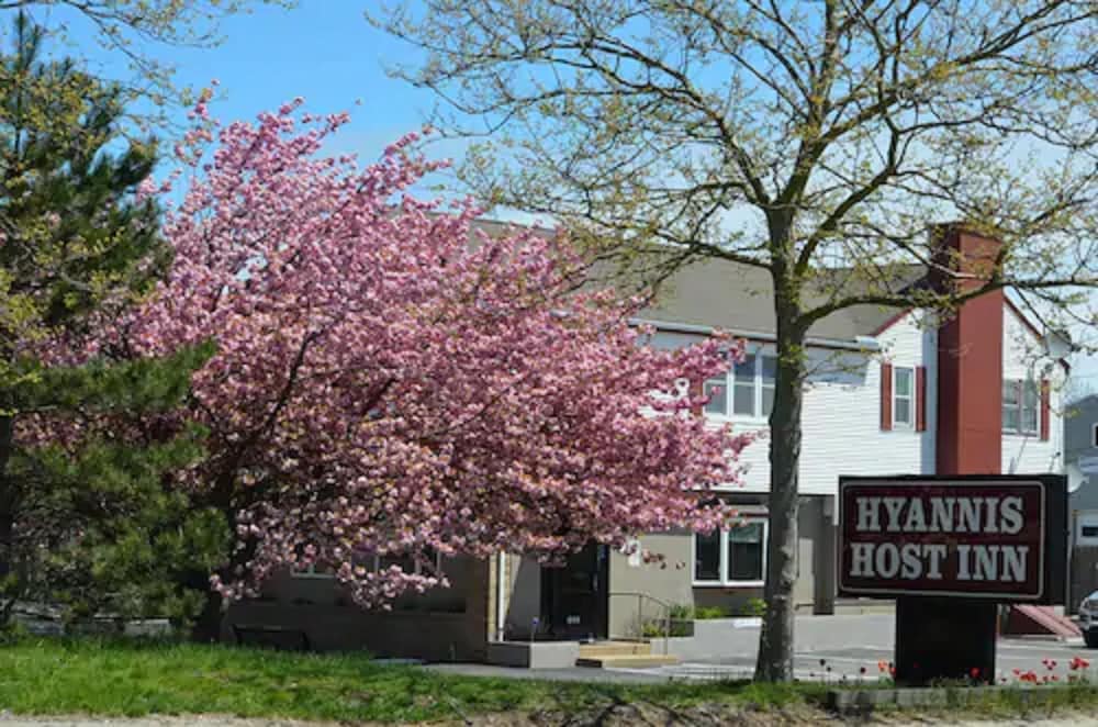 Hyannis Host Inn in Hyannis, United States
